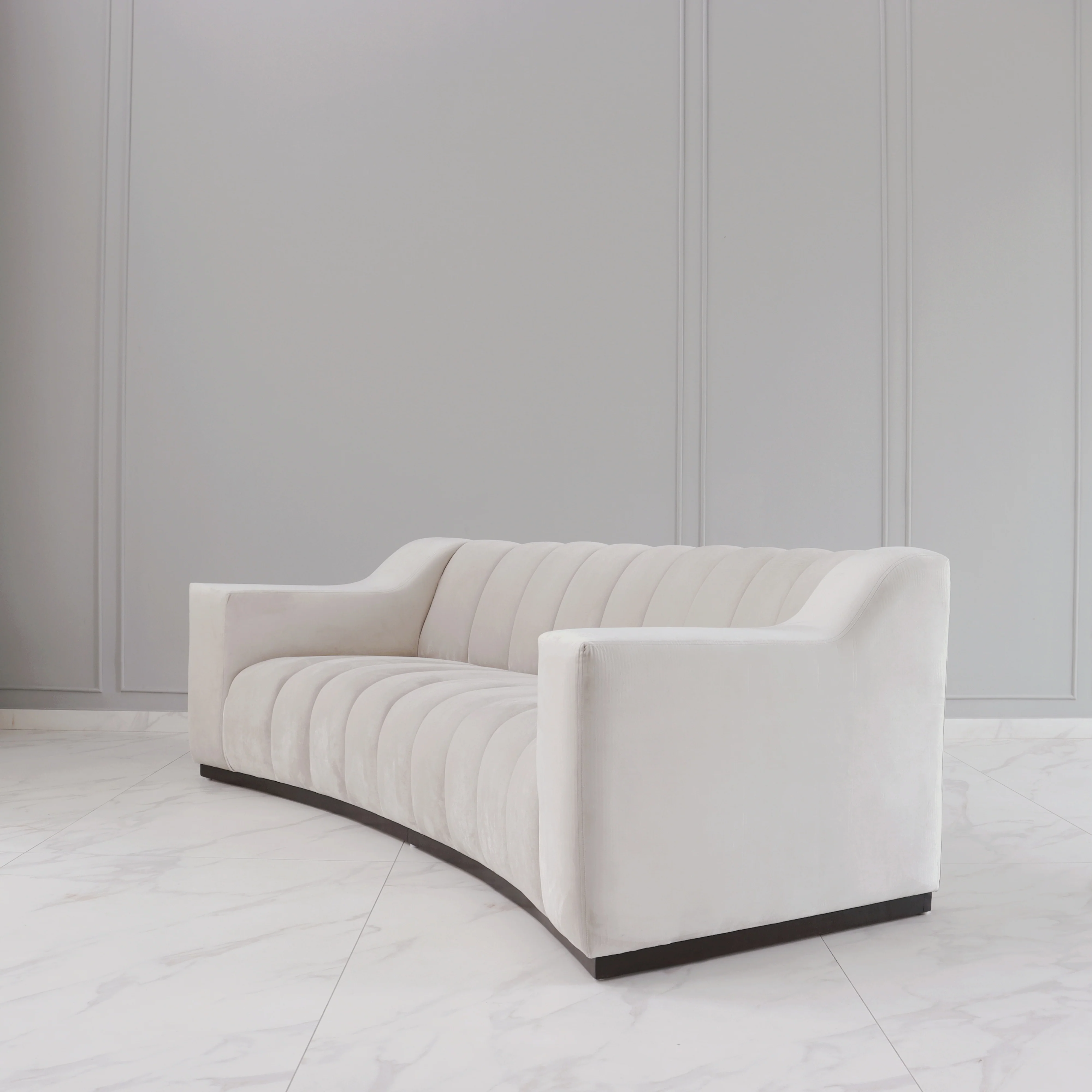 BUTTER CURL SOFA - Image 3