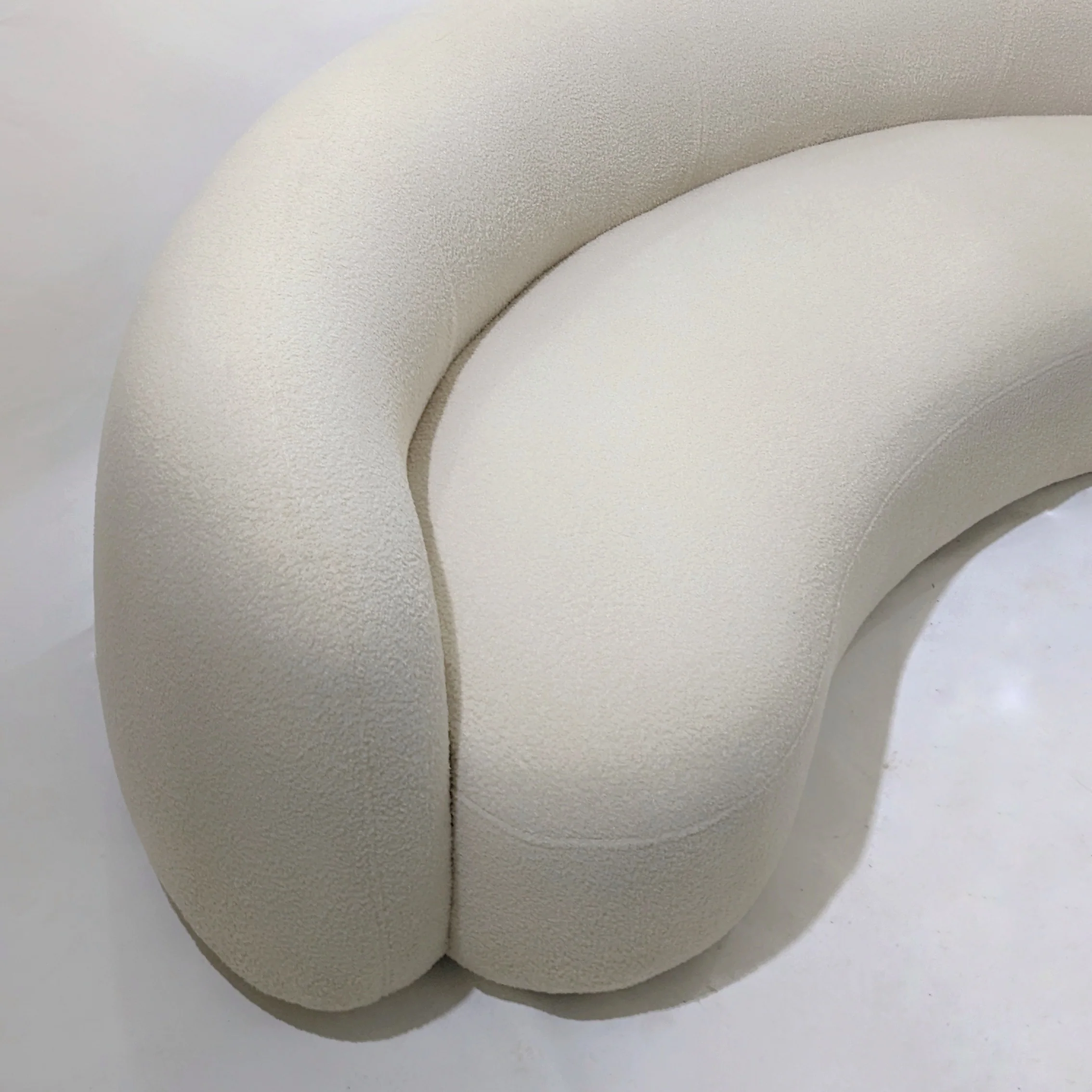 COCOON COUCH - Image 3
