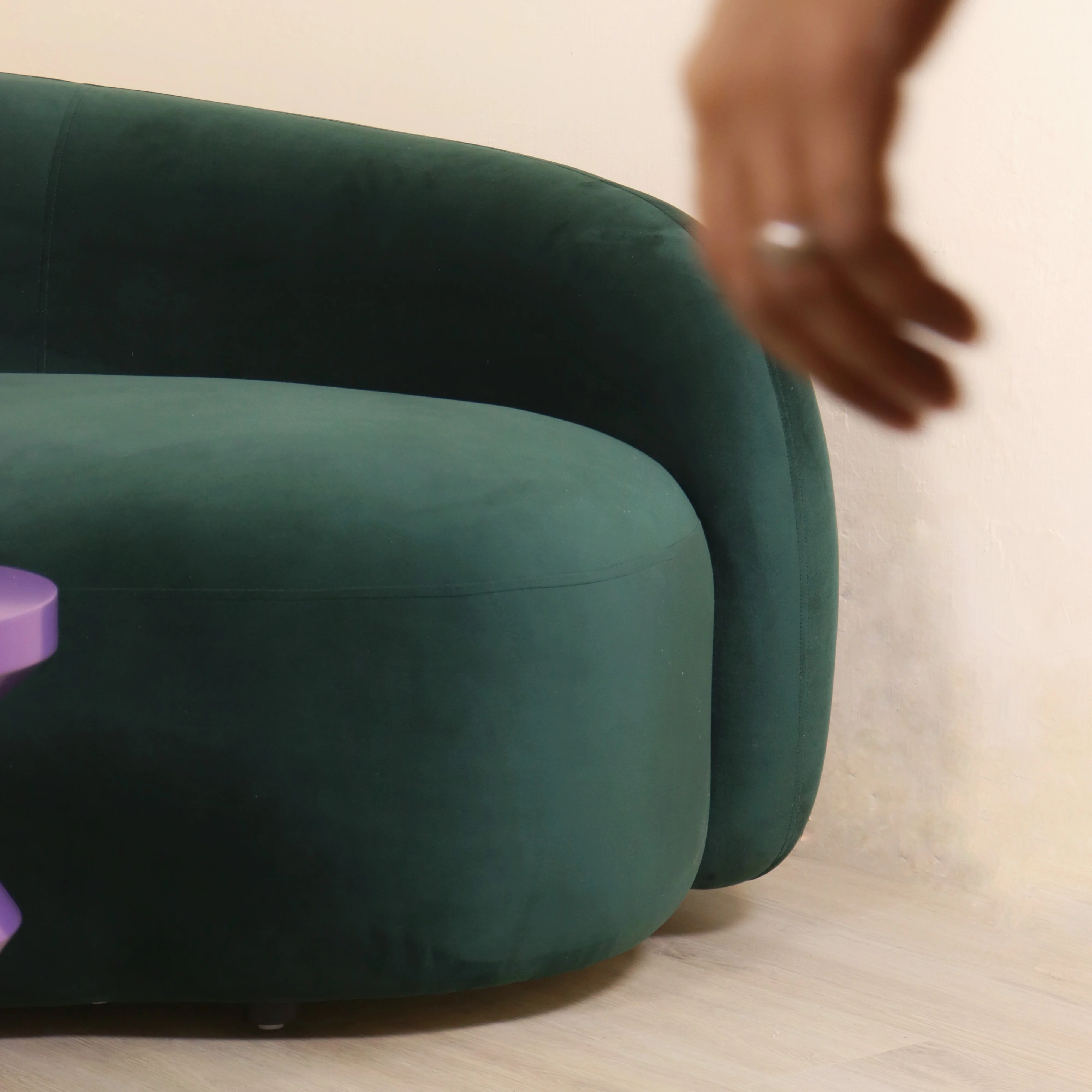 COCOON COUCH - Image 4