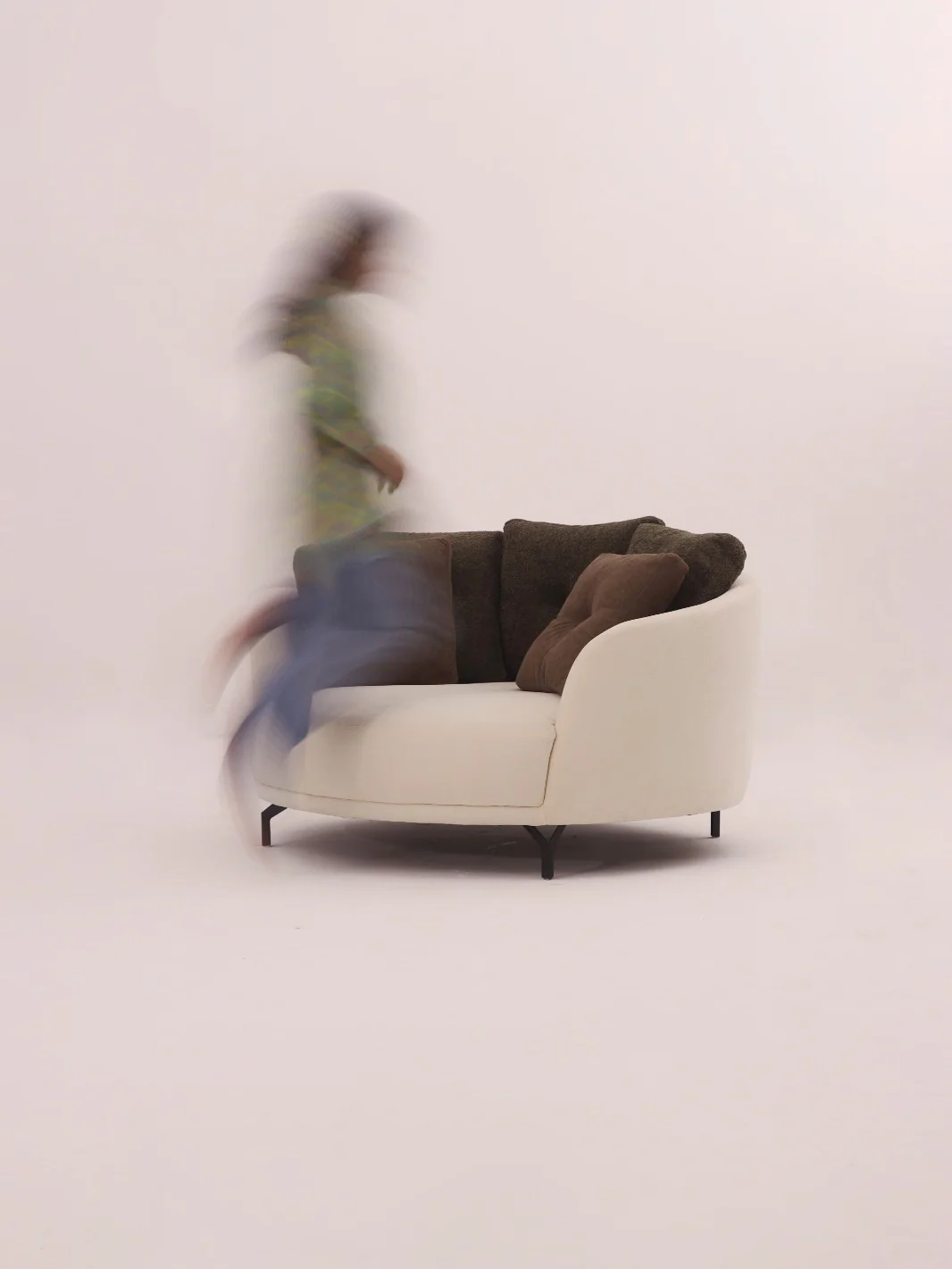 COZE CHAIR - Image 4