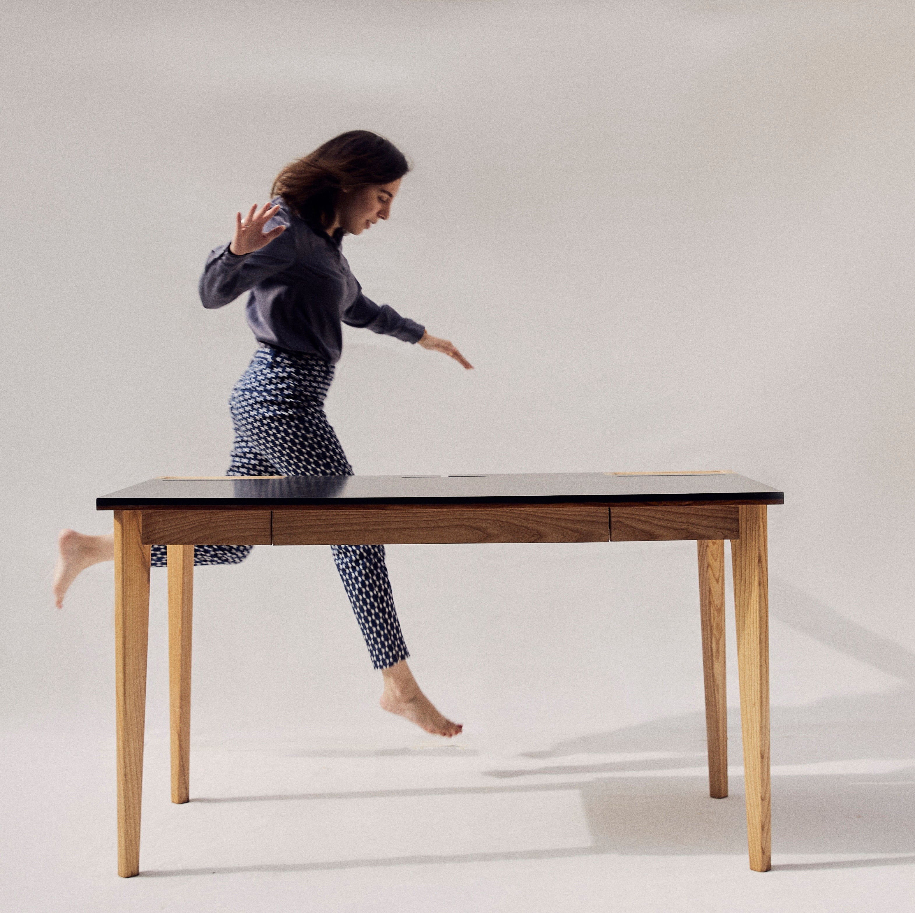 GAZELLE STUDY DESK - Image 3