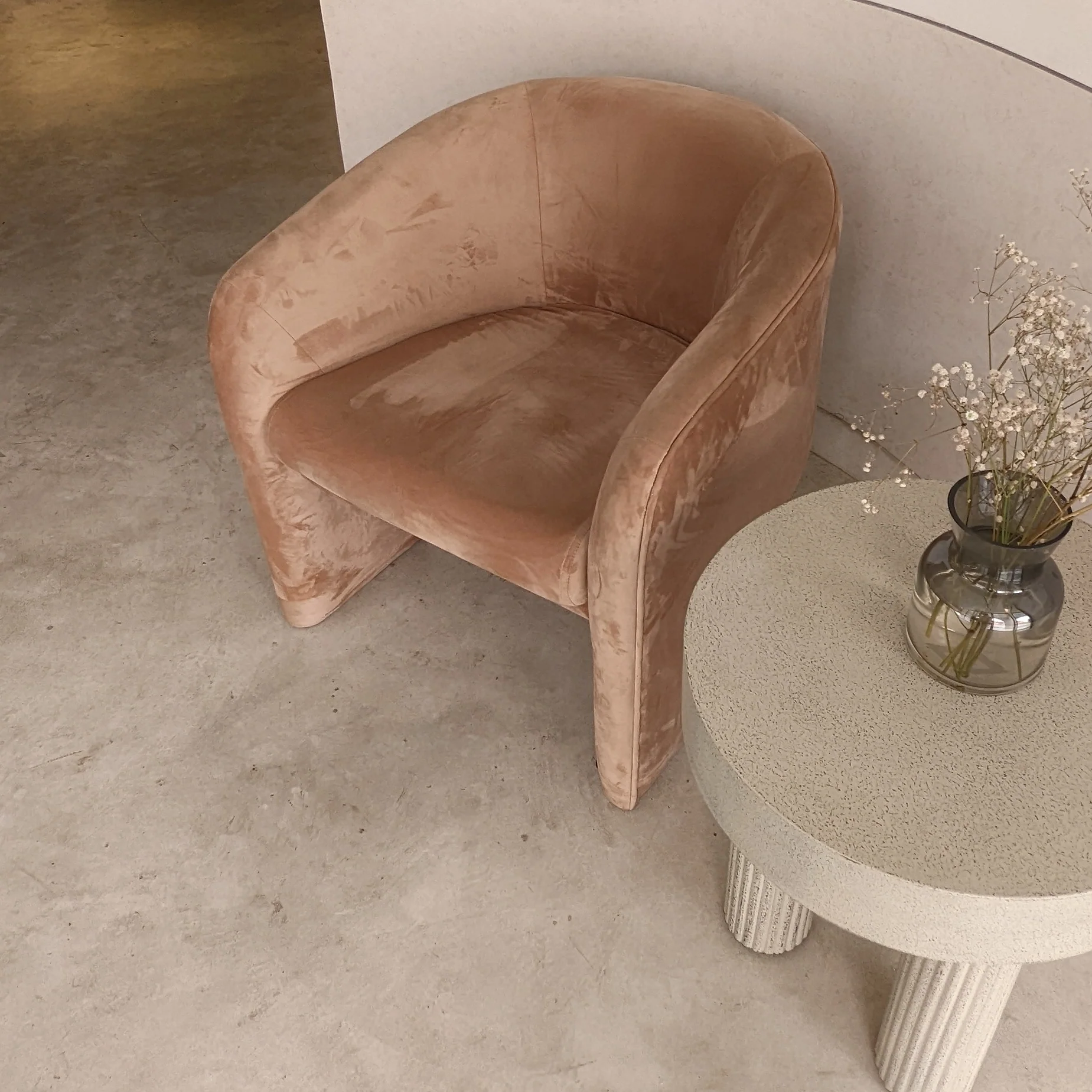 LOW BACK ACCENT CHAIR - Image 3