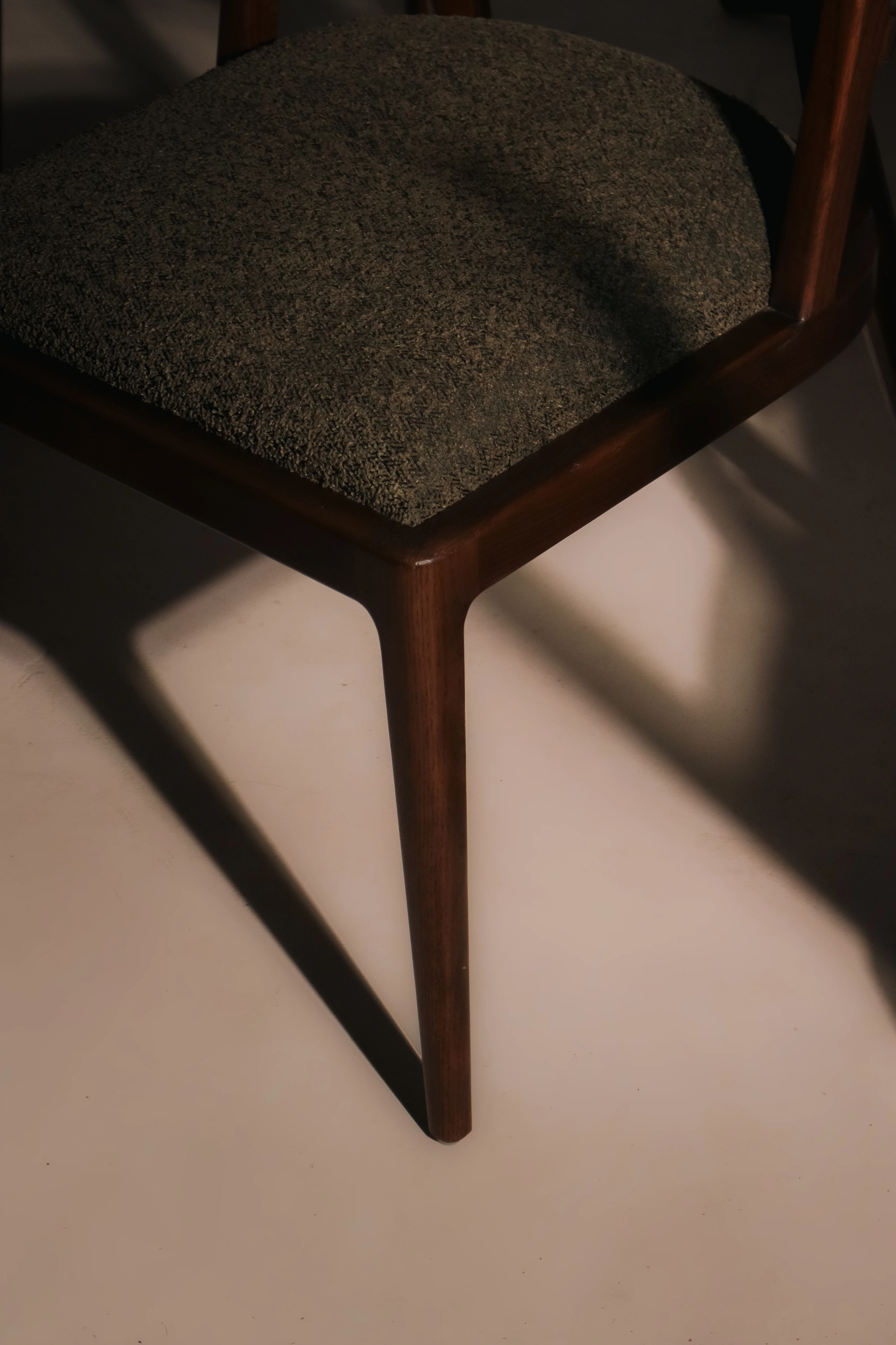 ROGER DINING CHAIR - Image 3