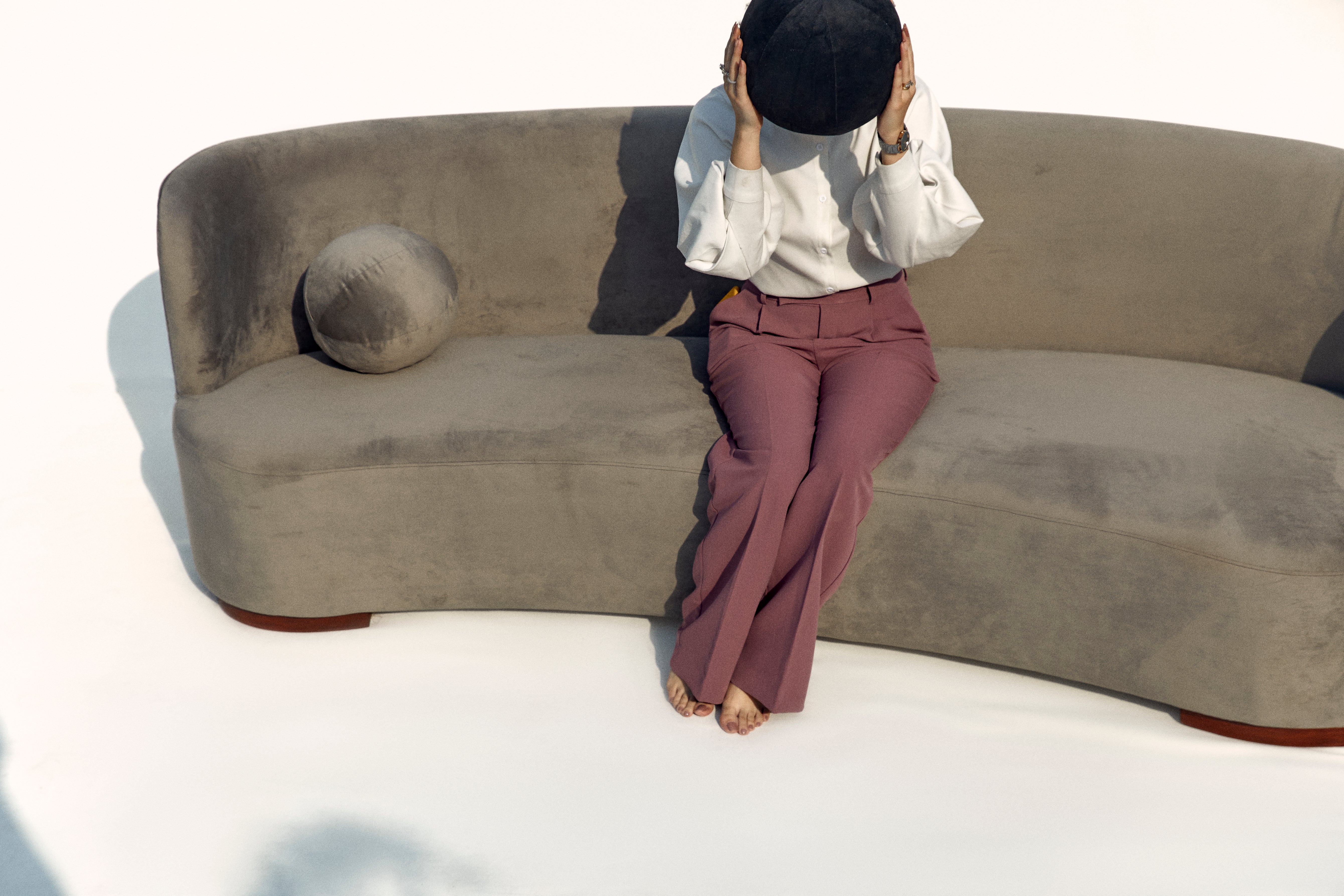 SKINNY BEAN SOFA - Image 5