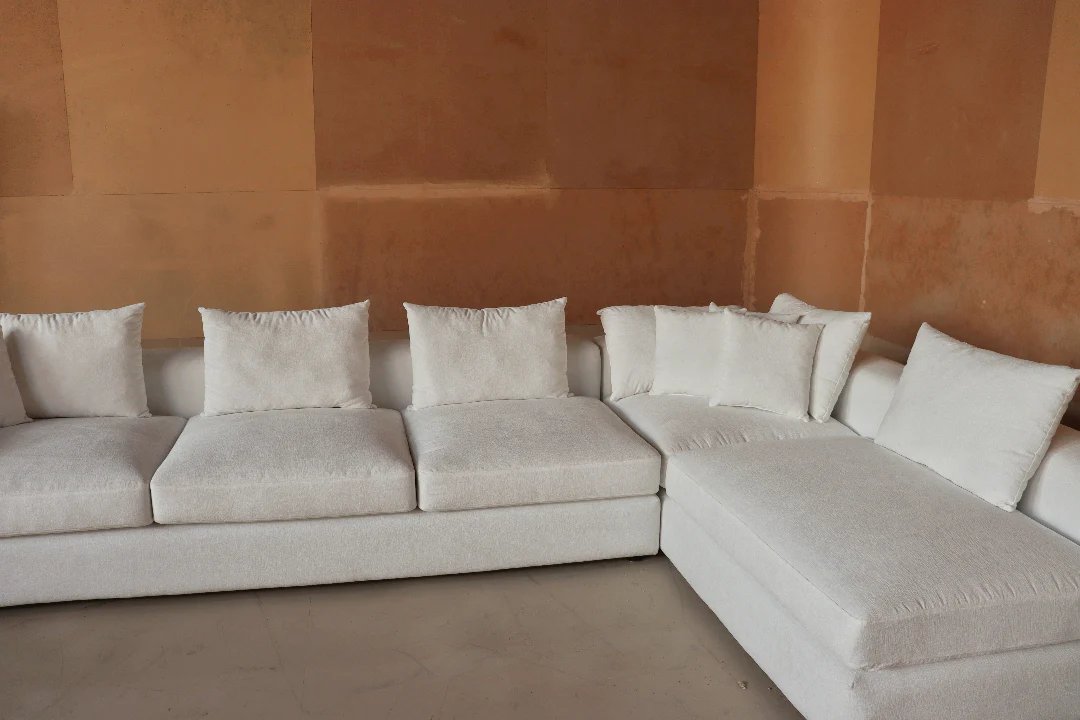 THE MONACO SECTIONAL - Image 3
