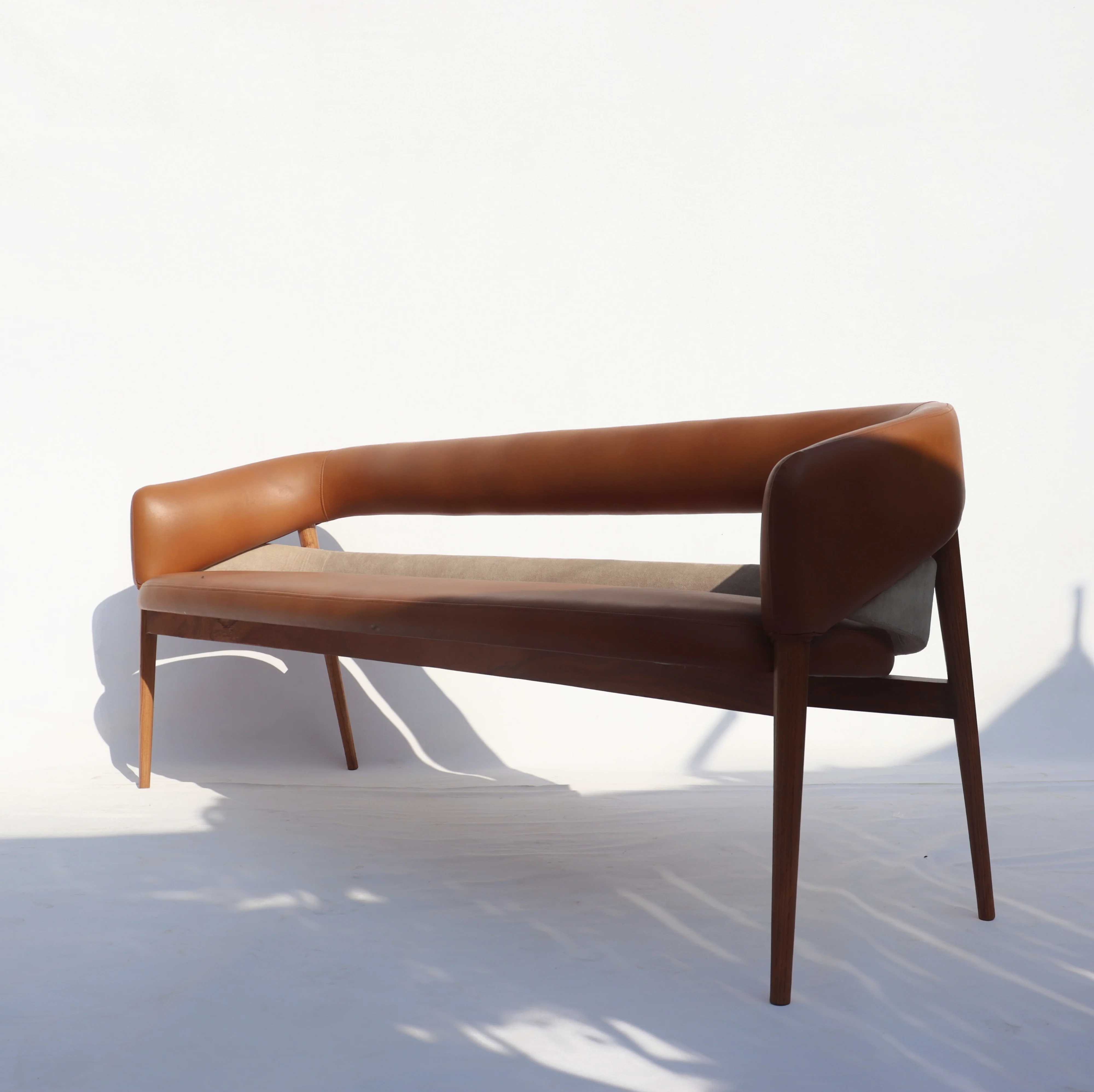 TUXEDO DINING BENCH - Image 3
